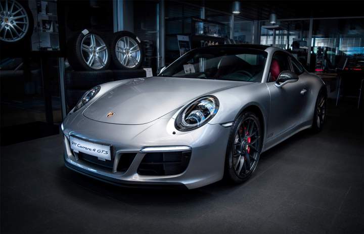 shutterstock 1048842212